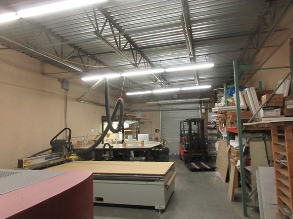 In the News Inc. Industrial Manuf. Flex Building: 8517 Sunstate St, Tampa, FL 33634